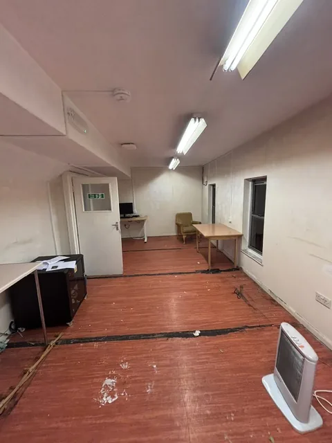 Asbestos artex removal from plasterboard walls in Alexandra Palace